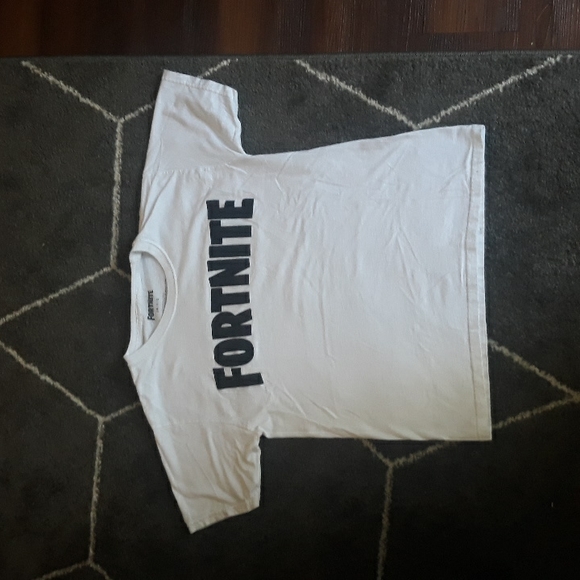Fortnite Other - Boys Fortnite Tshirt L